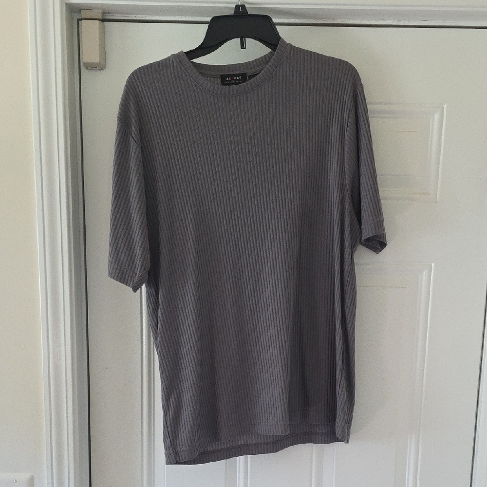 Axcess Men's Gray Striped Tee